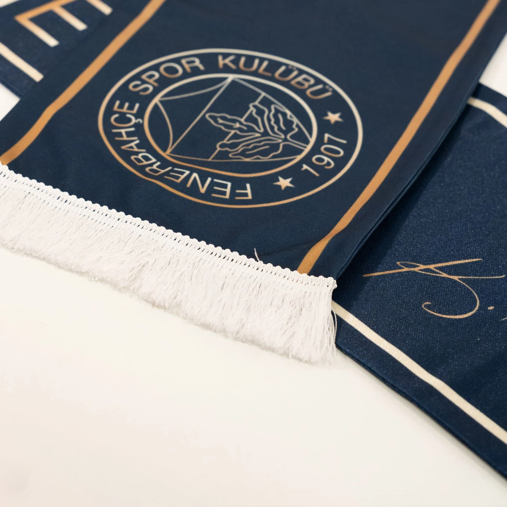 FBİAD Atatürk İmzalı Gold Şal (Fenerium Tarafından Üretilmiştir) - Görsel 3